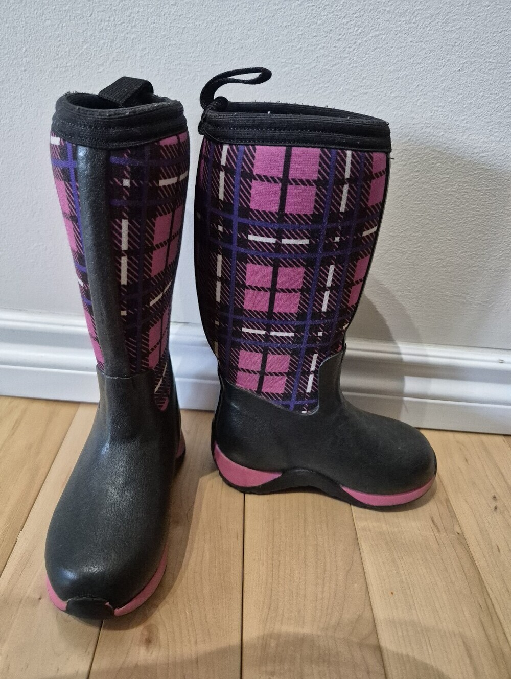 The Muck Boot Company toddler girls size 9 boots